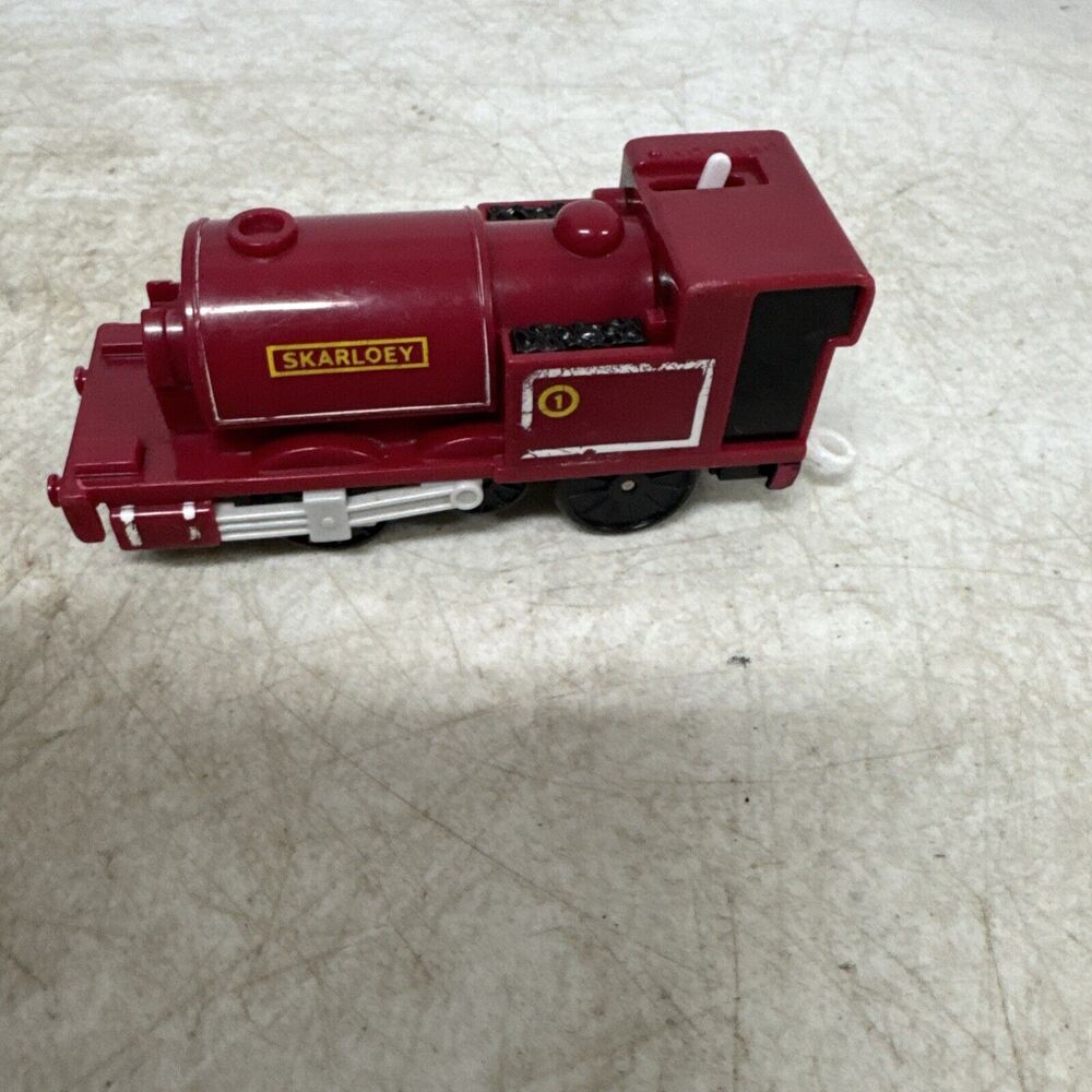 Thomas the Tank Engine SKARLOEY Motorized Train 2006 Gullane Hit Toy Company